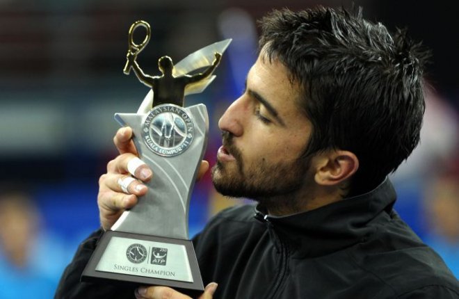 Типсаревич отстрани Мъри на турнира в Абу Даби 