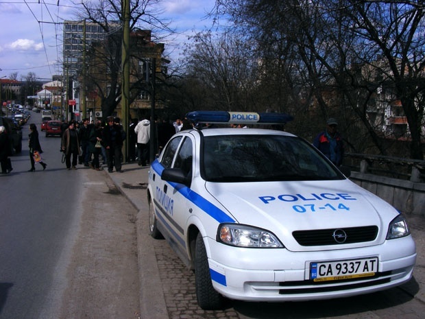 Заловиха мъж, заплашил с нож охранител в Пловдив 