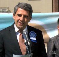 Плевнелиев: България ще построи в Монголия оранжерия по наша технология