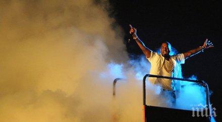 кание уест получи почетна титла творец