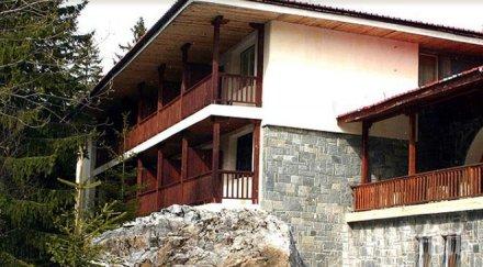 ужас змия изпълзя стая почивната станция министерския съвет