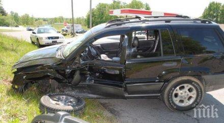 годишен дядо заби джипа кола тракия три жени ранени