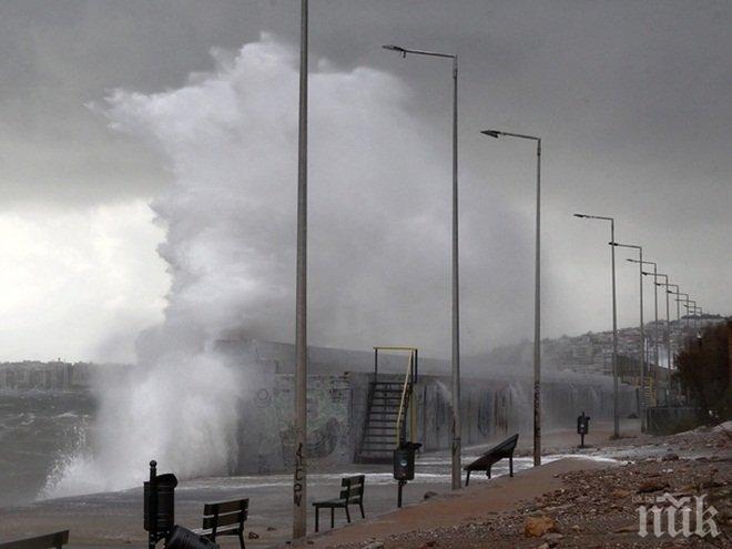Най-малко 20 души са ранени в резултат на силна буря в Тексас