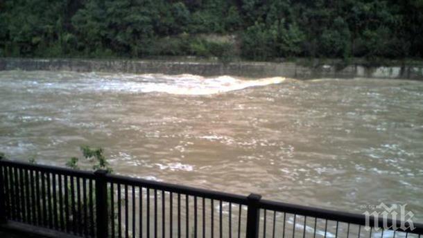 Два пъти се покачи нивото на река Осъм заради валежите