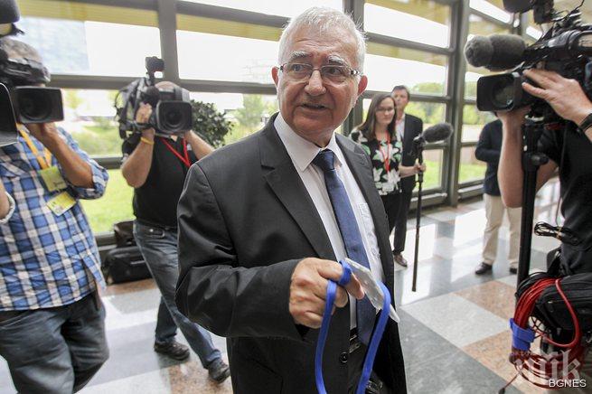 Не мина обжалването на Джон Дали срещу отстраняването му