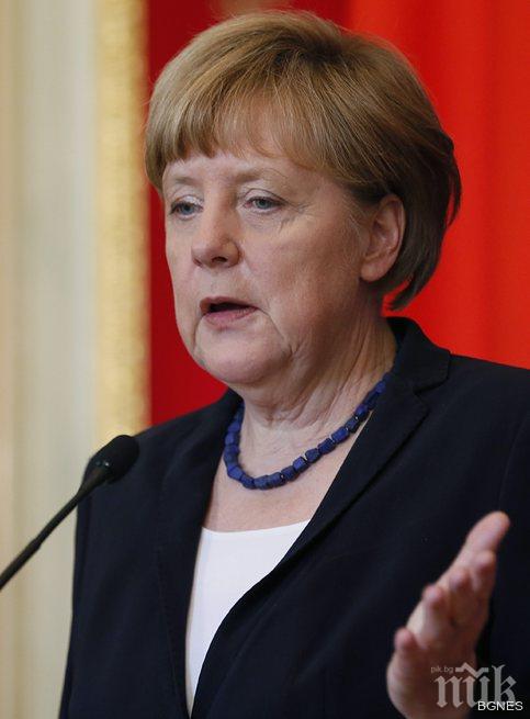 Меркел: Германия работи с Русия, а не против нея