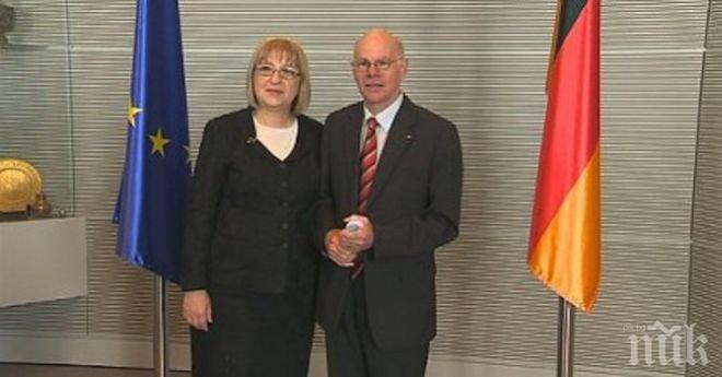 Цачева: Европа трябва да въведе подходящи мерки за справяне с масовите миграционни потоци