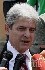 али ахмети избяга журналистите