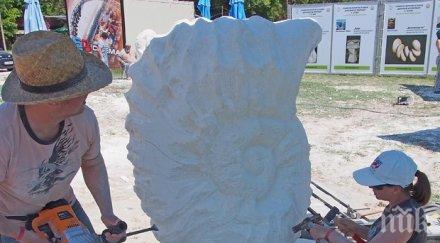 скулптури ваят произведения изкуството русенски камък