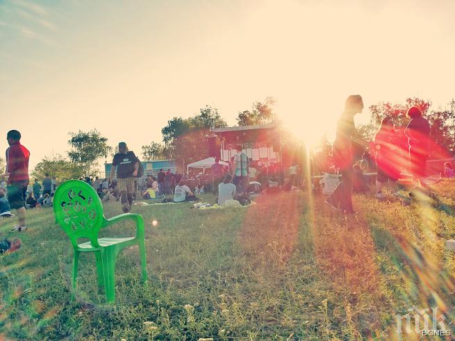 Wrong Fest: На фестивал по Слънцестоене