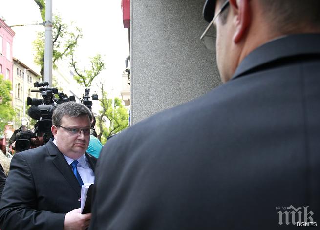 Цацаров: Изискани са всички указания, давани от БНБ на квесторите 