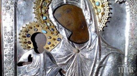 софия пристига чудотворната икона богородица