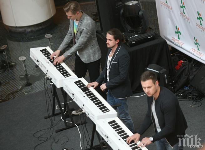 Пианистите от Bel Suono: Обичаме всичко, което правим
