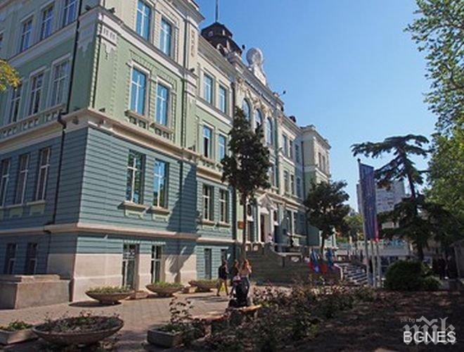 ПИК TV: 95 години Икономически университет - Варна
