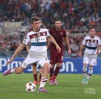 Манчестър Юнайтед набеляза Мюлер и Чех