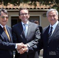 Преговарящите в Кипър разчистват пътя за мир