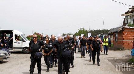 първо пик 400 полицаи мобилизирани протеста киро японеца факултета вижте снимки събитието