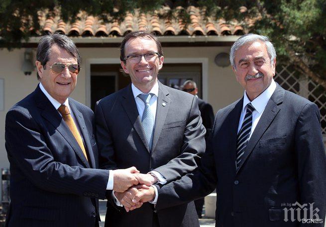 Преговарящите в Кипър разчистват пътя за мир