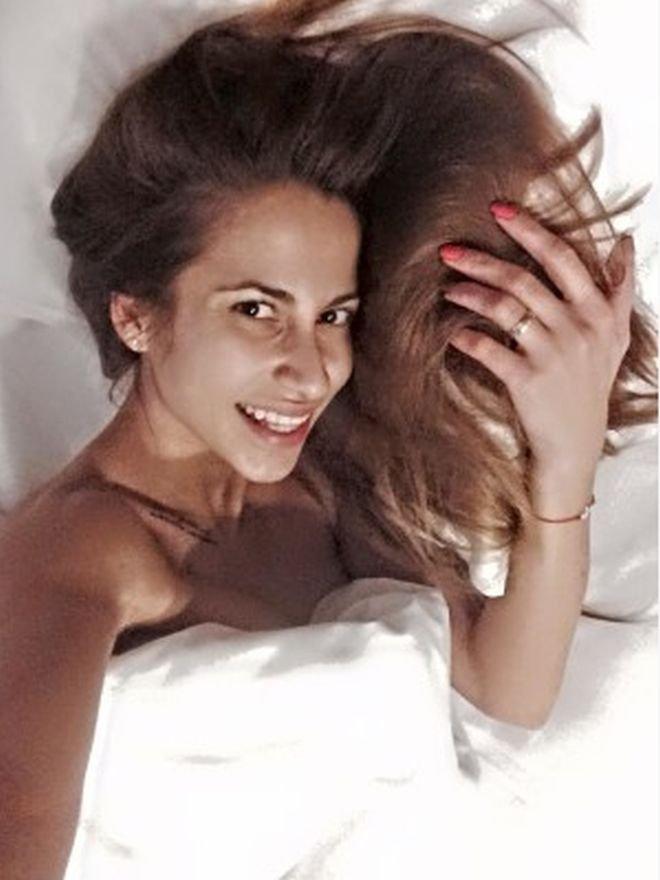 Без свян! Гергана от Женени от пръв поглед пак се пусна гола във Фейсбук (снимка)