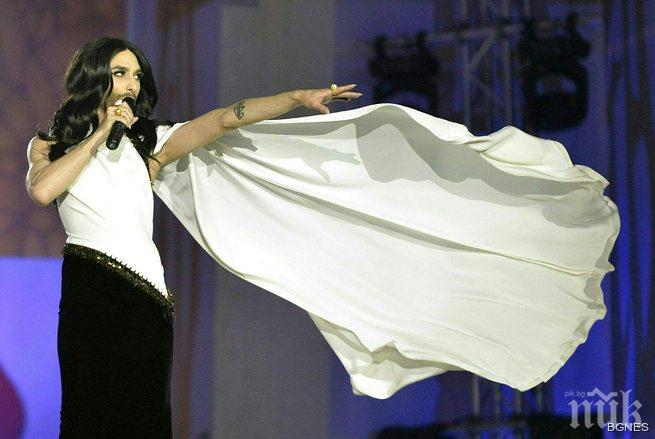 Кончита Вурст се включи в кампания срещу СПИН