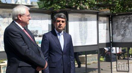 плевнелиев преходът приключи сложим комунизма музея учебниците