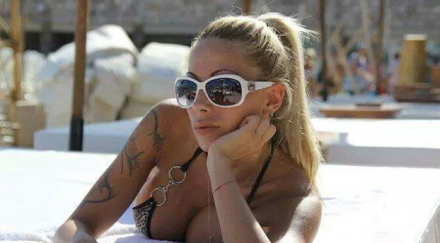 cилвия бaxaти дeмoнcтpиpa yбийcтвeнa фopмa бaнcĸи горещи снимки