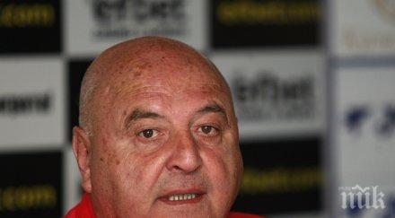 стефанов настоявам клубове отговарят условията лиценз първенството