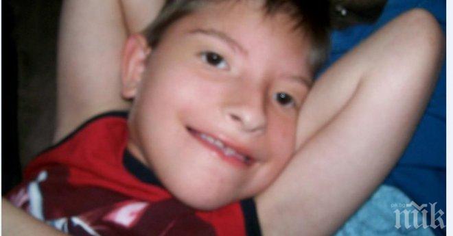 Това момче с рядка аномалия е малтретирано от своя баща. Сестра му има трогателно послание към теб...