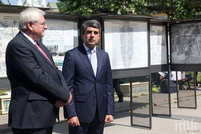 Плевнелиев: Преходът ще приключи, когато сложим комунизма в музея и учебниците