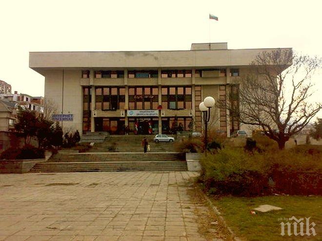 Само в ПИК! Обраха 4000 лева от Националния дворец на децата, подозират вътрешен човек