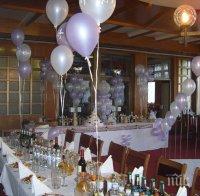 Алчни ресторантьори печелят от абитуриенти