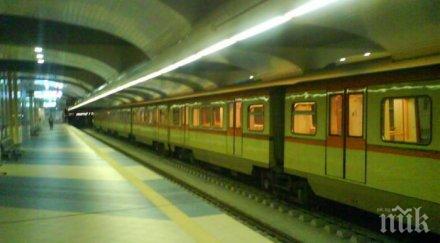първо пик проблемите метрото продължават мотрисите сердика младост движат огромно закъснение обновена
