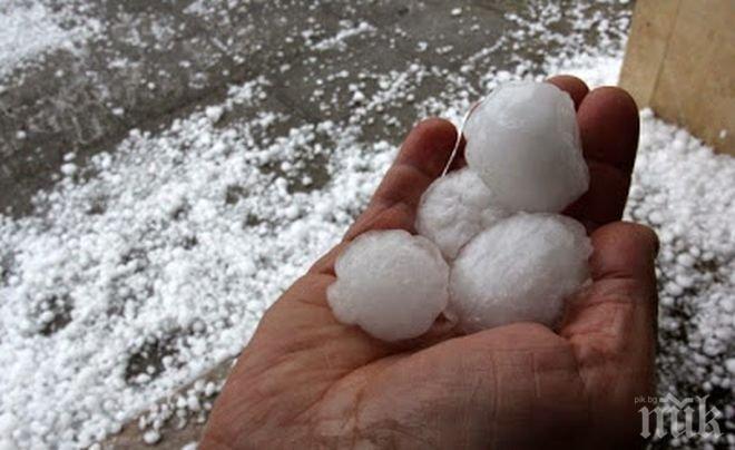 ПИК TV: Градушка удари Благоевград, няма данни за поражения