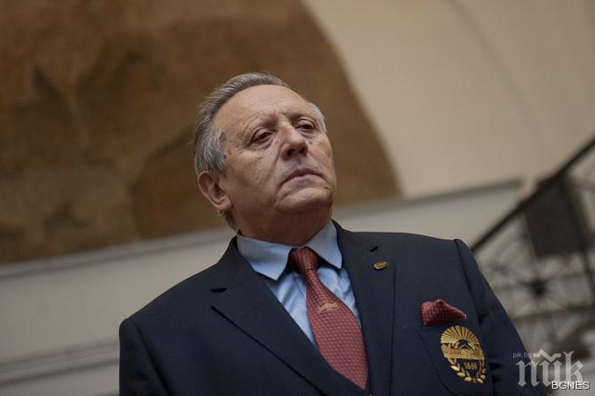 Председателят на БАН ще гостува на общинарите в Казанлък