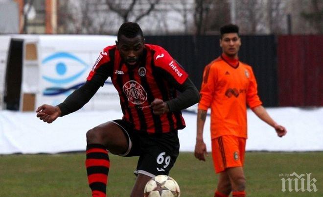 Нови договори за две от звездите на Локомотив (Сф)