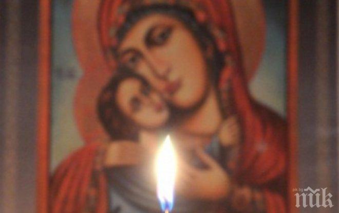 Нова чудотворна икона пристига у нас! Вижте за какво може да ви помогне