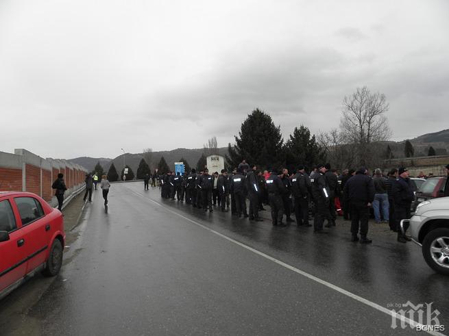 Животновъдите на протест в Димитровград