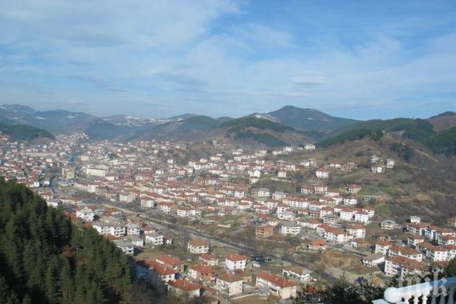 Неделино остана без кмет
