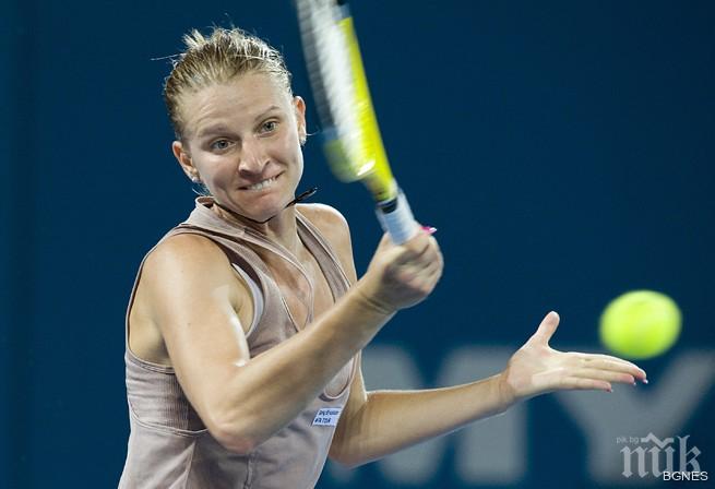  Сесил Каратанчева продължава с победите в Париж