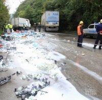 Тежка катастрофа на пътя! Два товарни автомобила се удариха край Русе