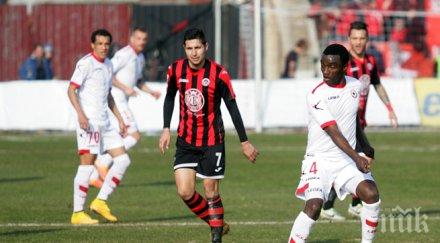 стартовите състави локо софия цска