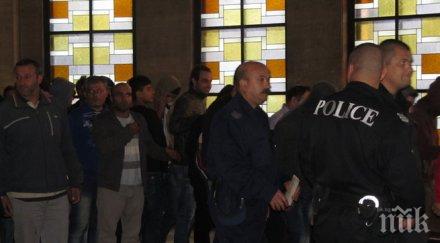 тройно увеличение бежанците