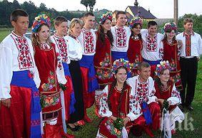 хиляди събраха голямото шествие народните носии одеса