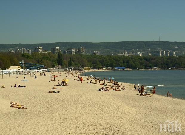 Варна отвори плажовете си за туристи