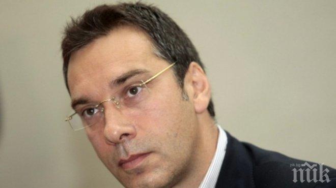 Кметът на Бургас: Делото на светите братя е символ на стремежа на българския народ към знание 
