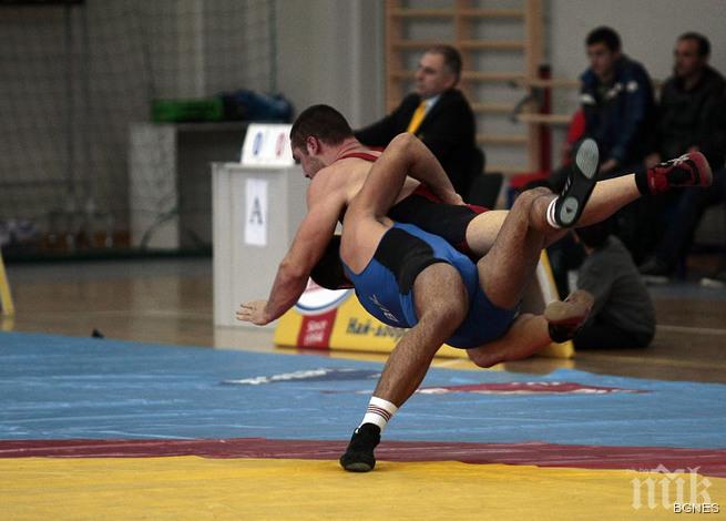 Български борец е първи на турнир в Испания