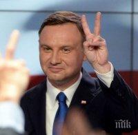 Анджей Дуда печели 55,9% от гласовете на президентските избори в Полша, сочат частичните резултати