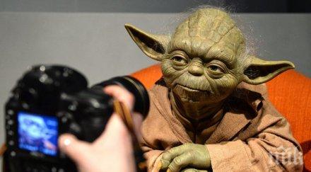 китай прожектират междузвездни войни първи път