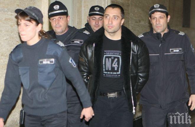 Задържаха дясната ръка на Митьо Очите за побой (снимка)