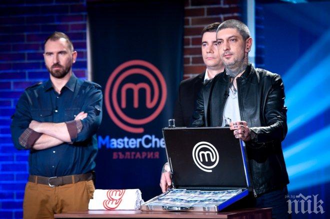 Извънредно! MasterChef  променя правилата! Вижте какво готвят шефовете на риалитито